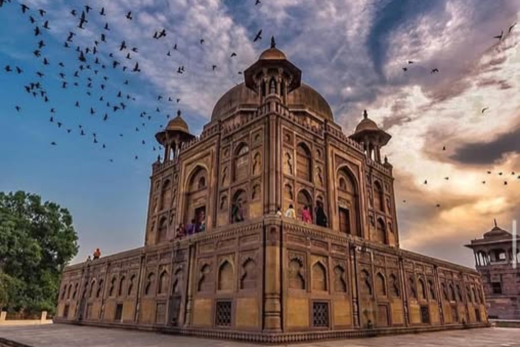Khusro Bagh