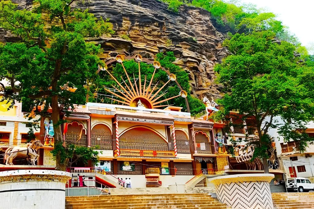 Sati Anusuya Ashram